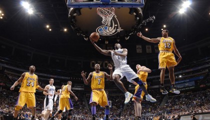 开云体育官网下载-布鲁诺·卡博克洛在NBA夏季联赛中展现团队合作精神，布鲁诺卡波科洛体测数据